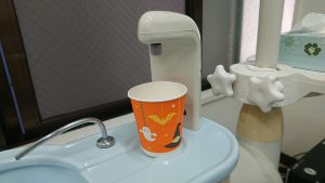 エヘヘ、今日の歯の治療は…